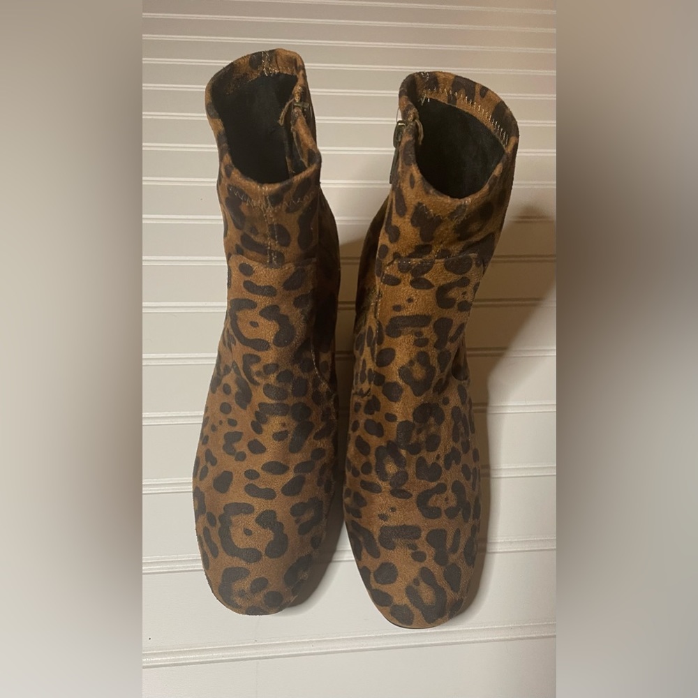 Sugar animal print boots, mid length with 3 inch heel. Worn once!